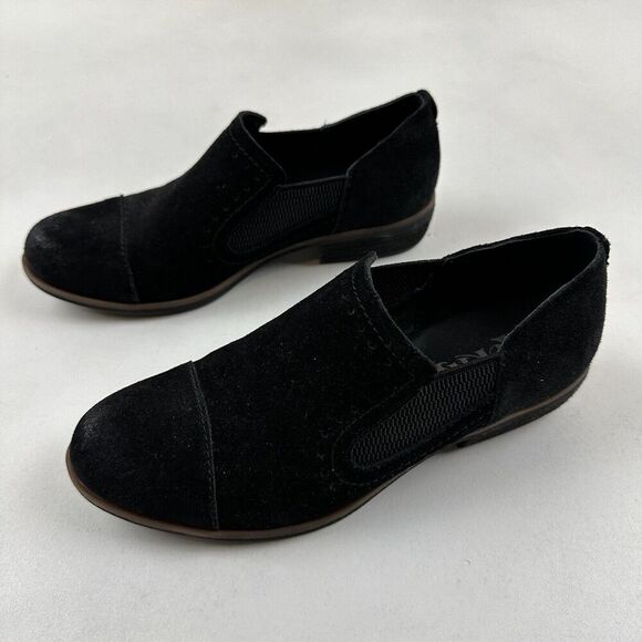 KORKS Gertrude Black Suede Leather Slip On Cap Toe Shoes Block Heel Size 6M - Picture 2 of 12